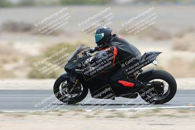 media/May-05-2025-Moto Forza (Mon) [[3c1838c5e5]]/2-B Group/Session 3 (Panning Test Turn 14 Inside)/
